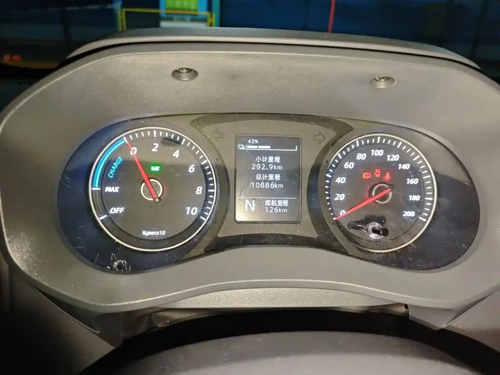 Wuling Yangguang — миниатюра 8