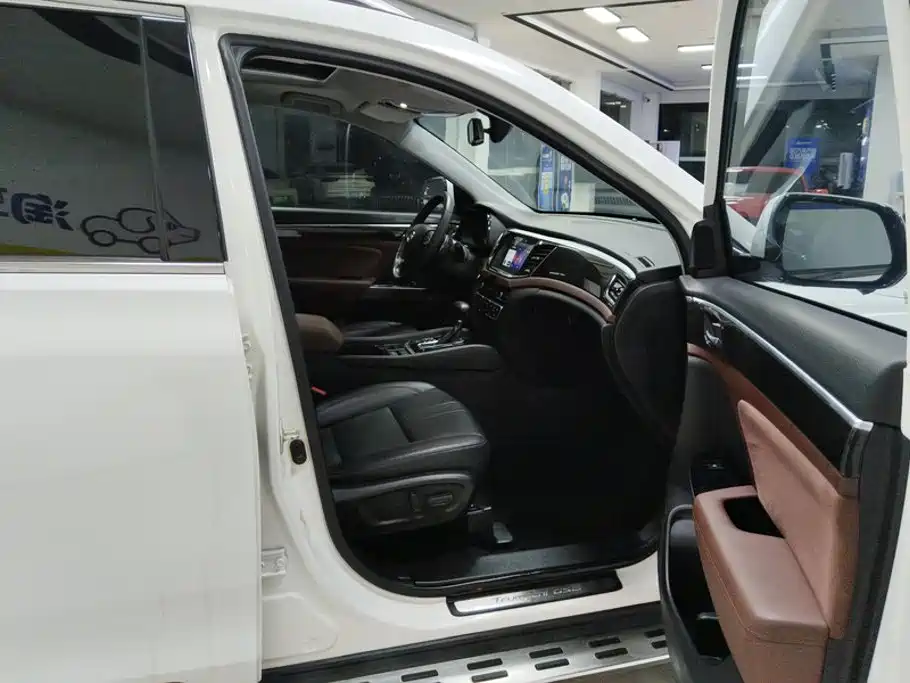GAC Motor Trumpchi GS8 — миниатюра 8