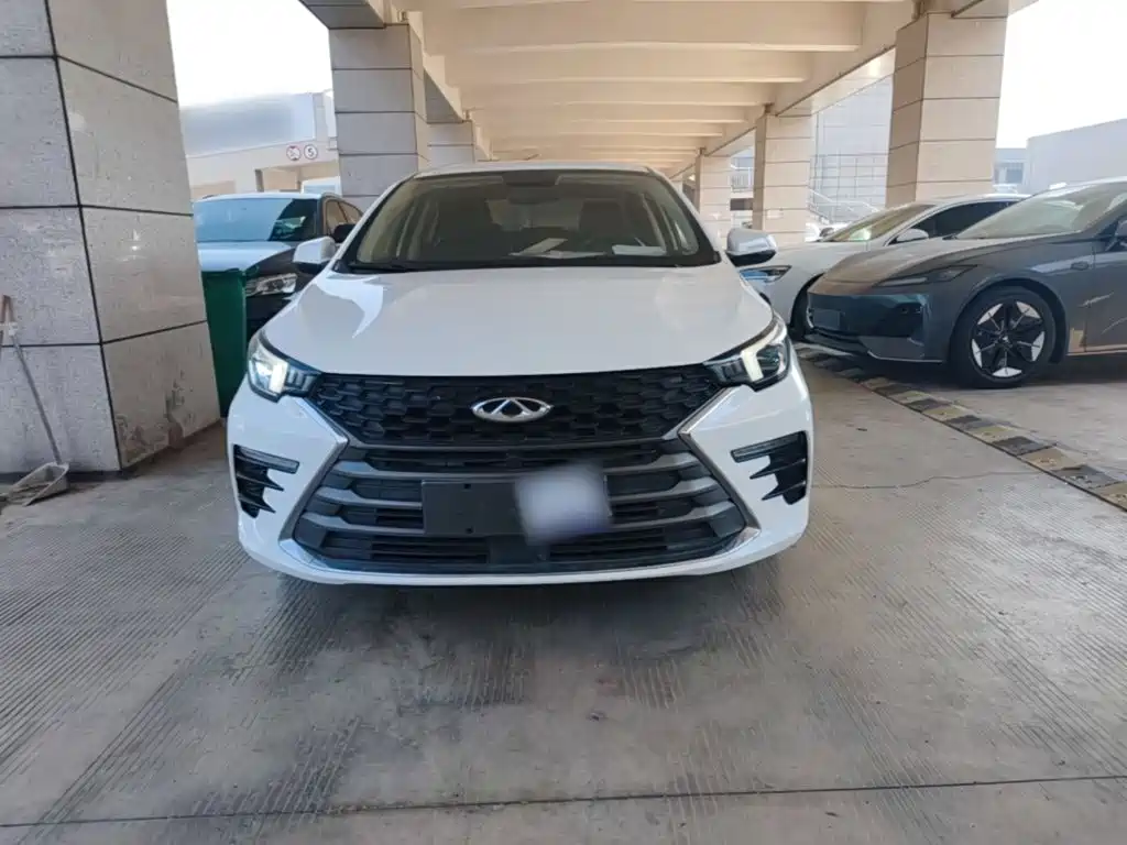 Chery Arrizo 5 PLUS — миниатюра 3