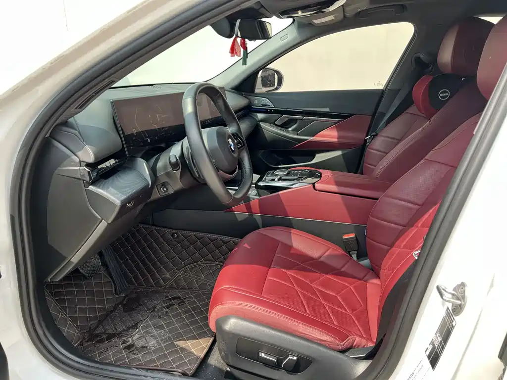 BMW 5 Series — миниатюра 3