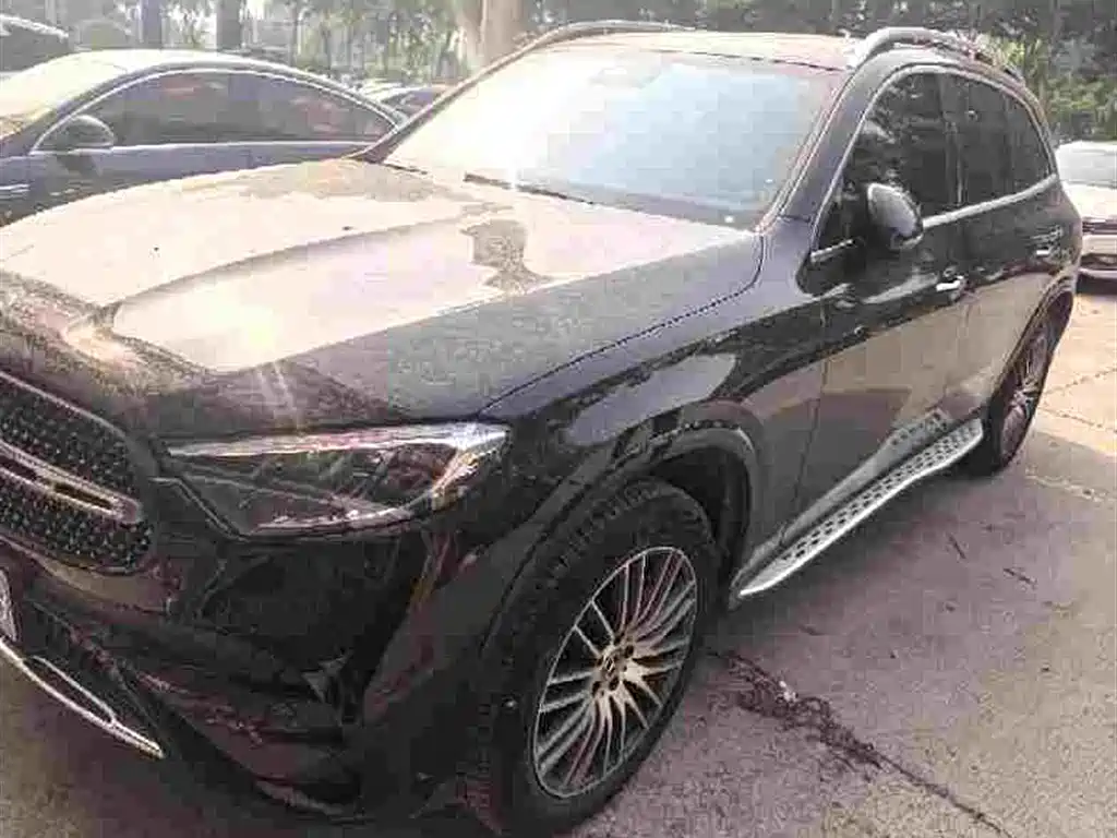 Mercedes-Benz GLC 2025