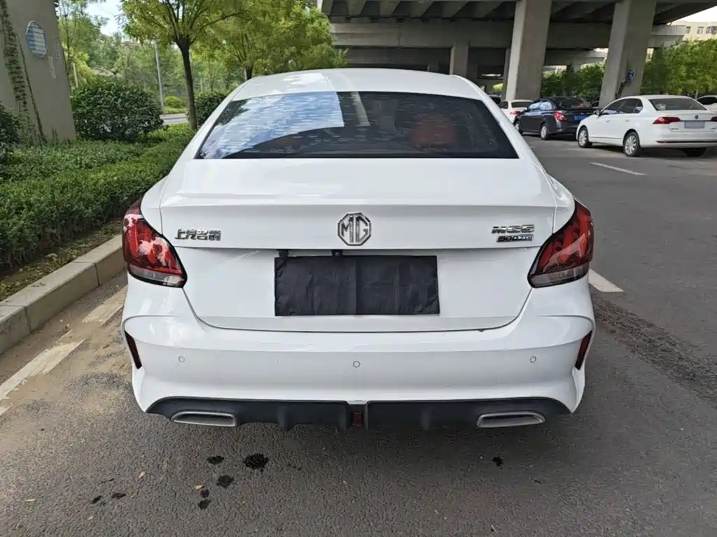 MG MG5 — миниатюра 6