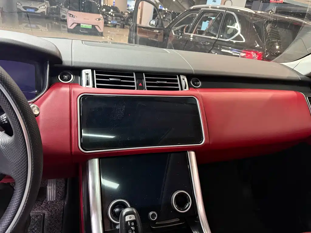 Land Rover Sport — миниатюра 6