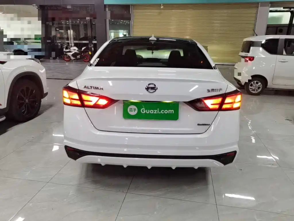 Nissan Teana — миниатюра 6
