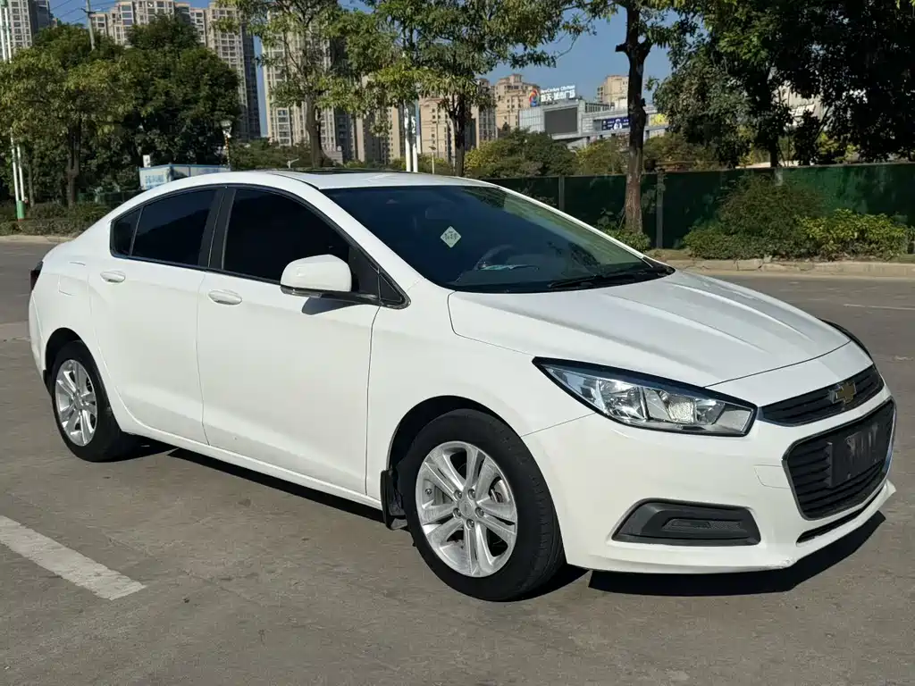 CHEVROLET CRUZE