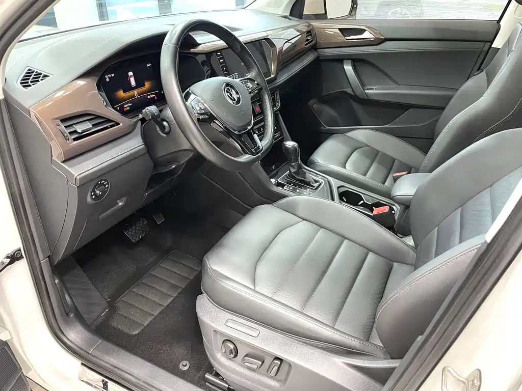 Volkswagen Tharu 2022 280TSI Luxury