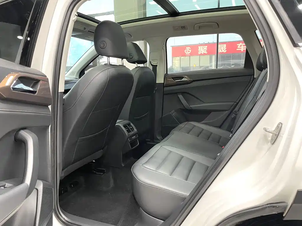 Volkswagen Tharu 2022 280TSI Luxury