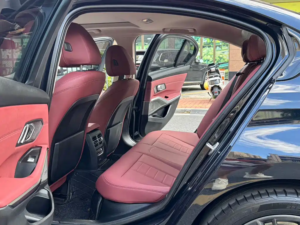 BMW 3 Series — миниатюра 8