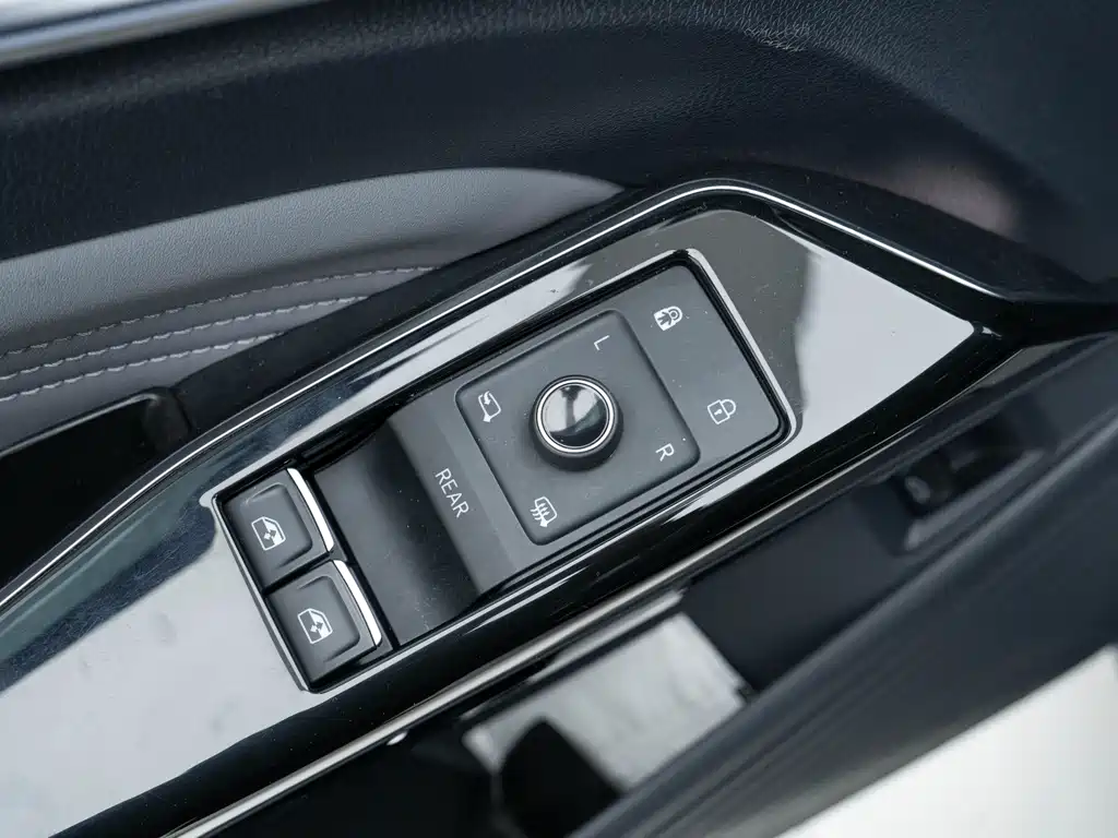 VOLKSWAGEN ID.4 CROZZ