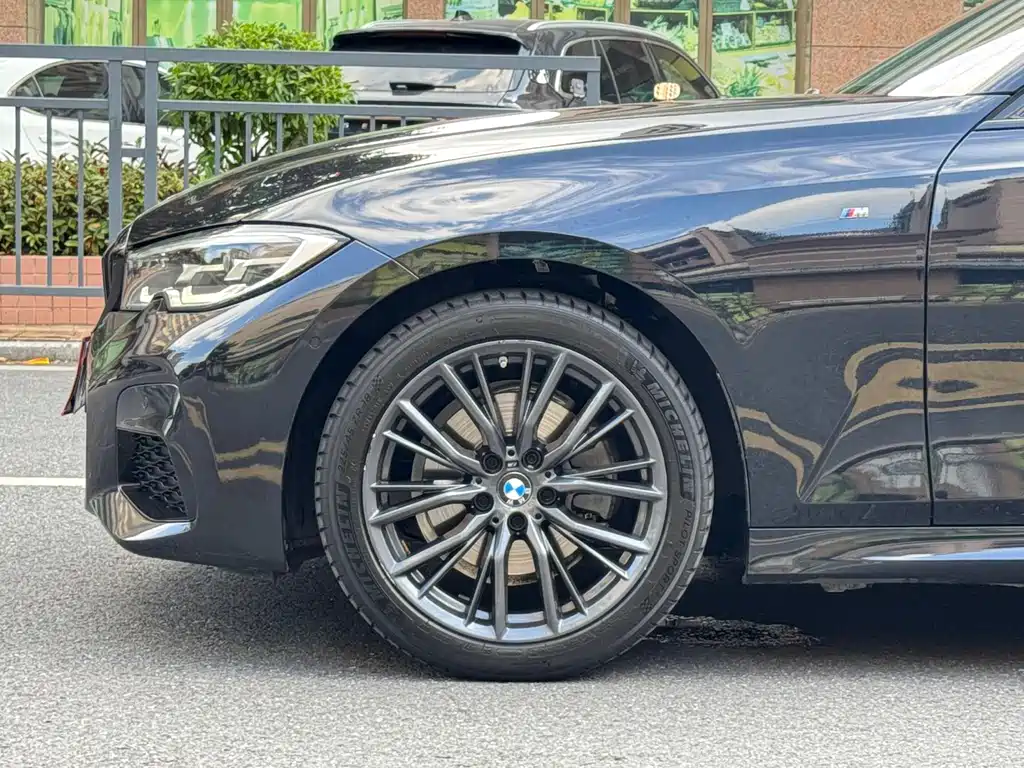 BMW 3 Series — миниатюра 24