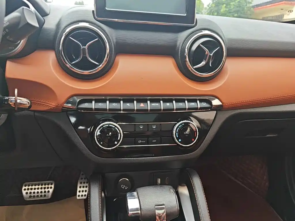 BAIC Senova X35 — миниатюра 13
