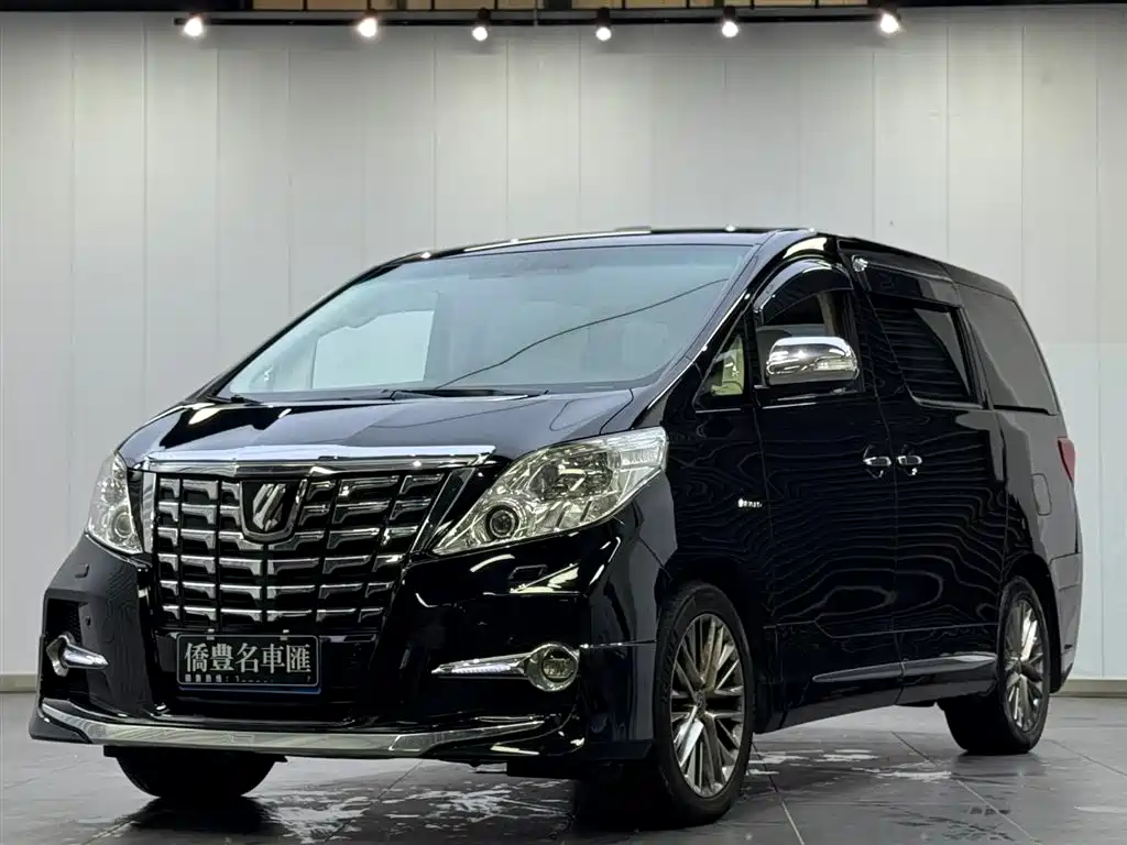 Toyota Alphard 2015