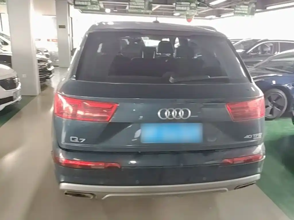 Audi Q7 — миниатюра 6