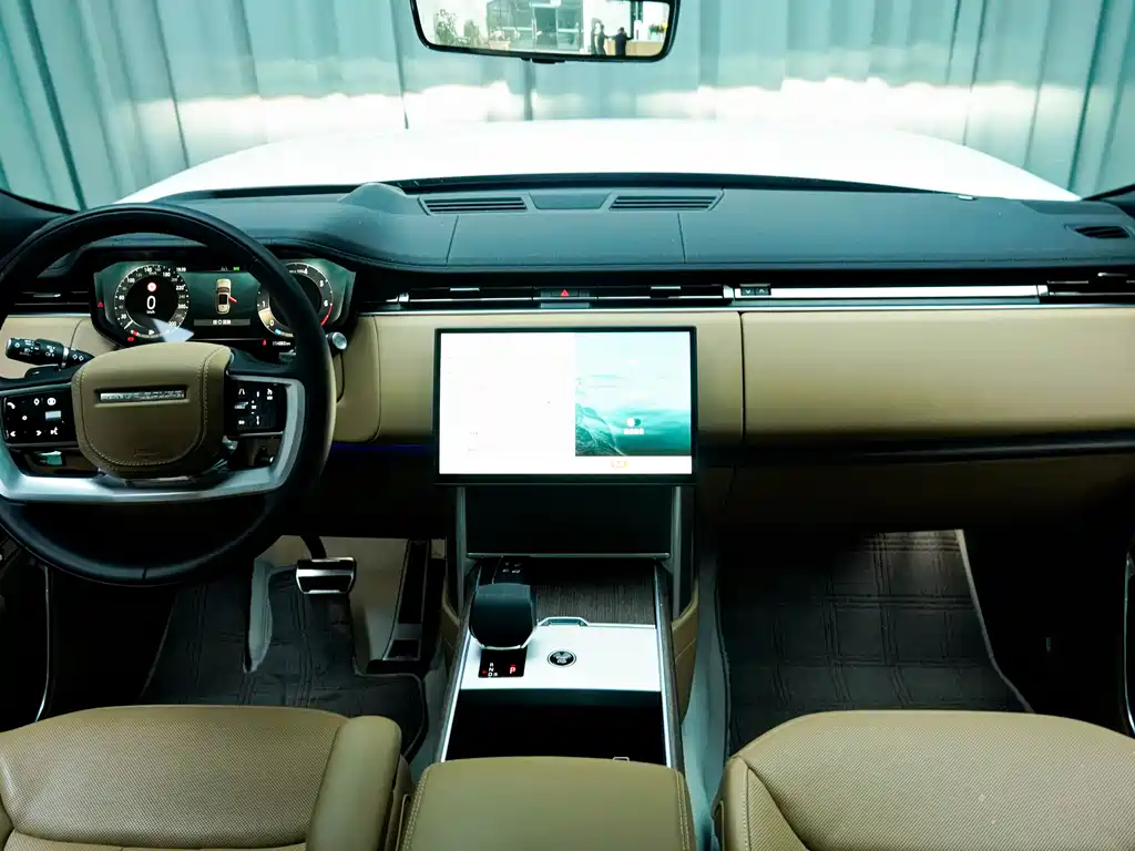 Land Rover Range Rover 2024 3.0 L6 400PS Long Wheelbase