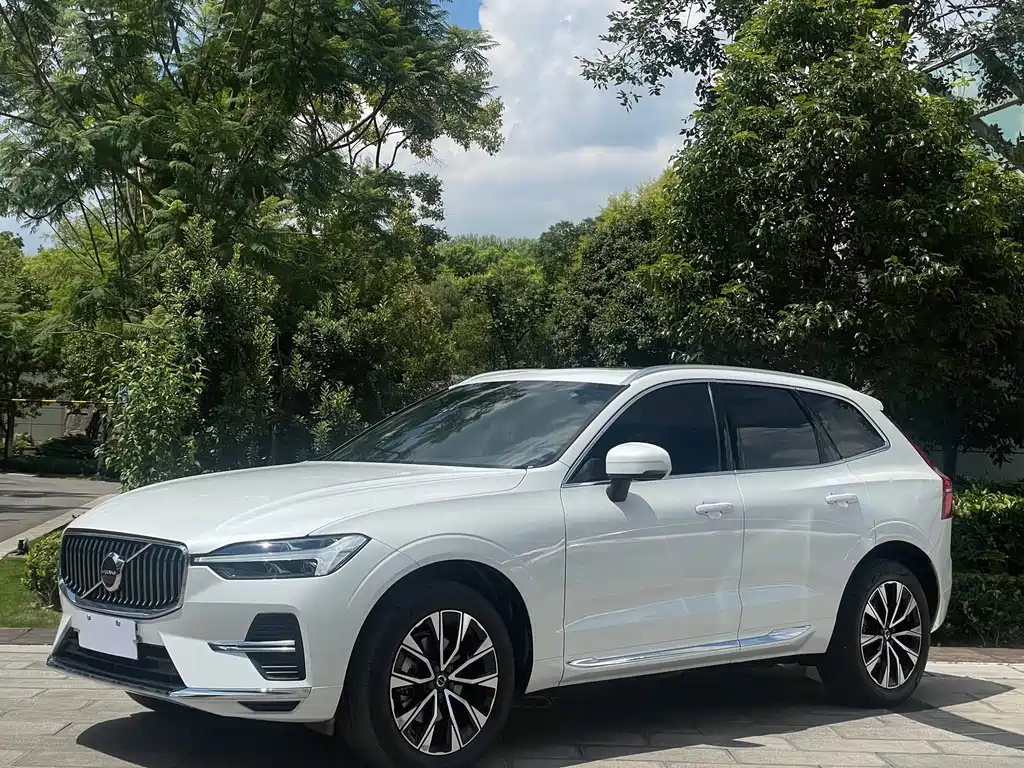 VOLVO  XC60