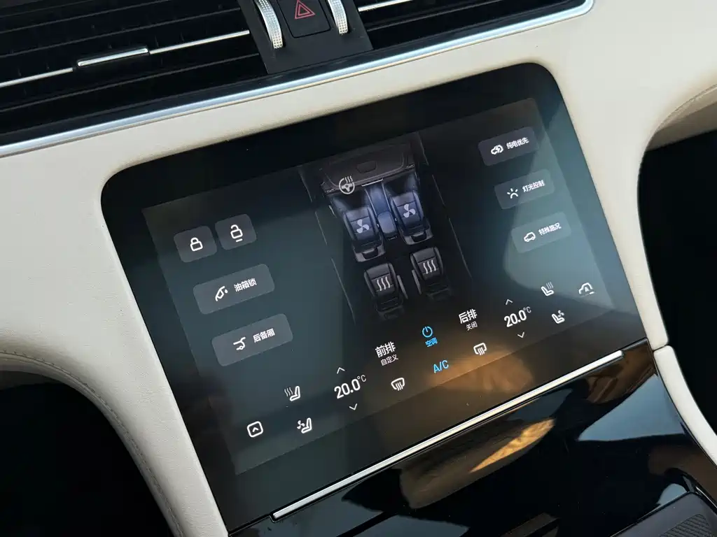 Li Auto Li ONE — миниатюра 15