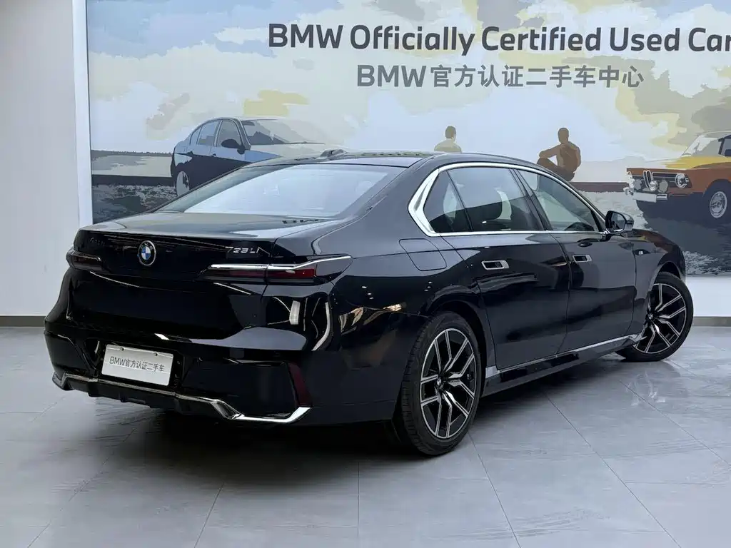 BMW 7 Series 7 2023 735Li M Sport