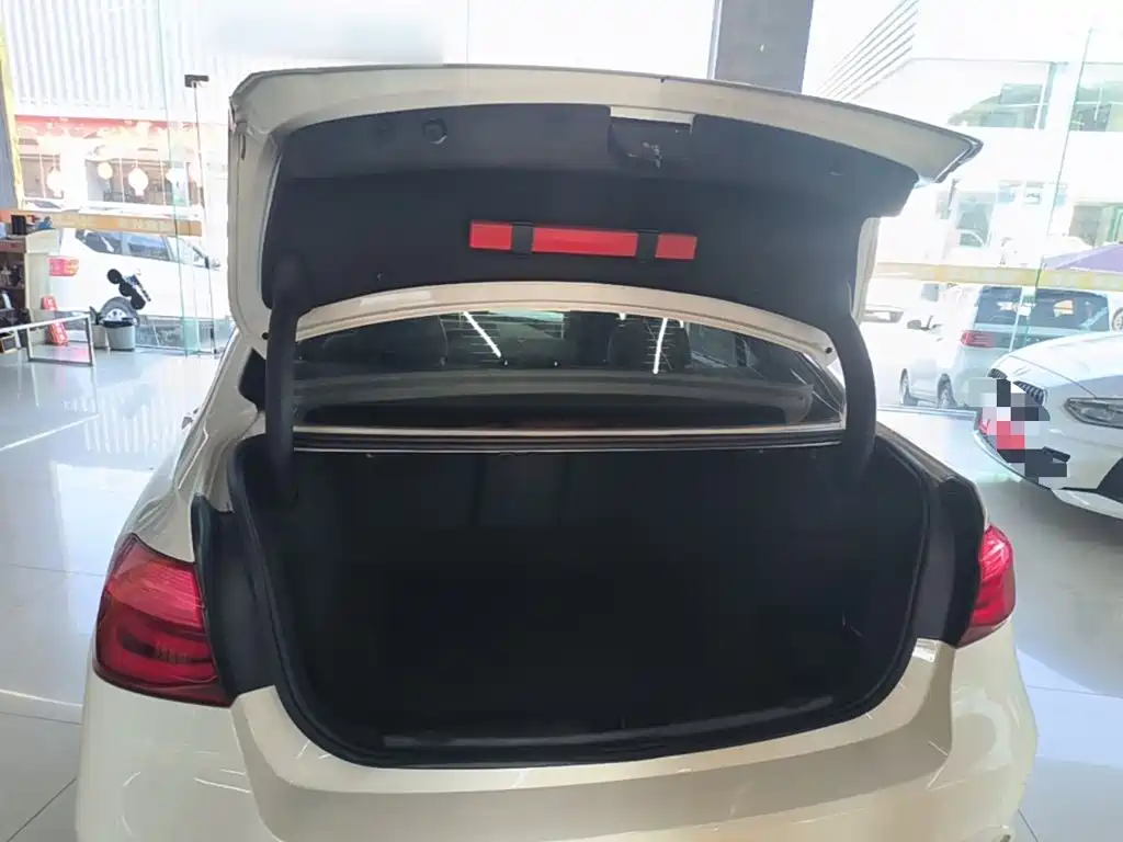 BMW 3 Series — миниатюра 19