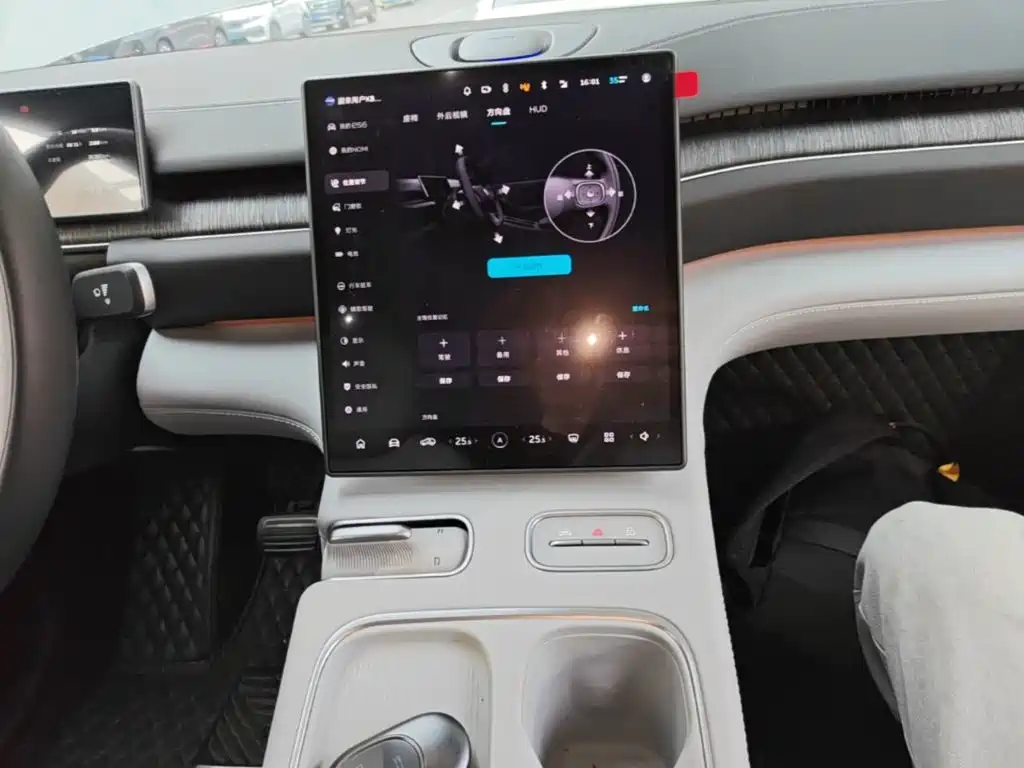 NIO ES6 — миниатюра 13