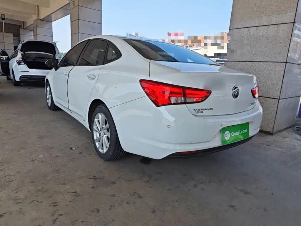 Buick Verano — миниатюра 5