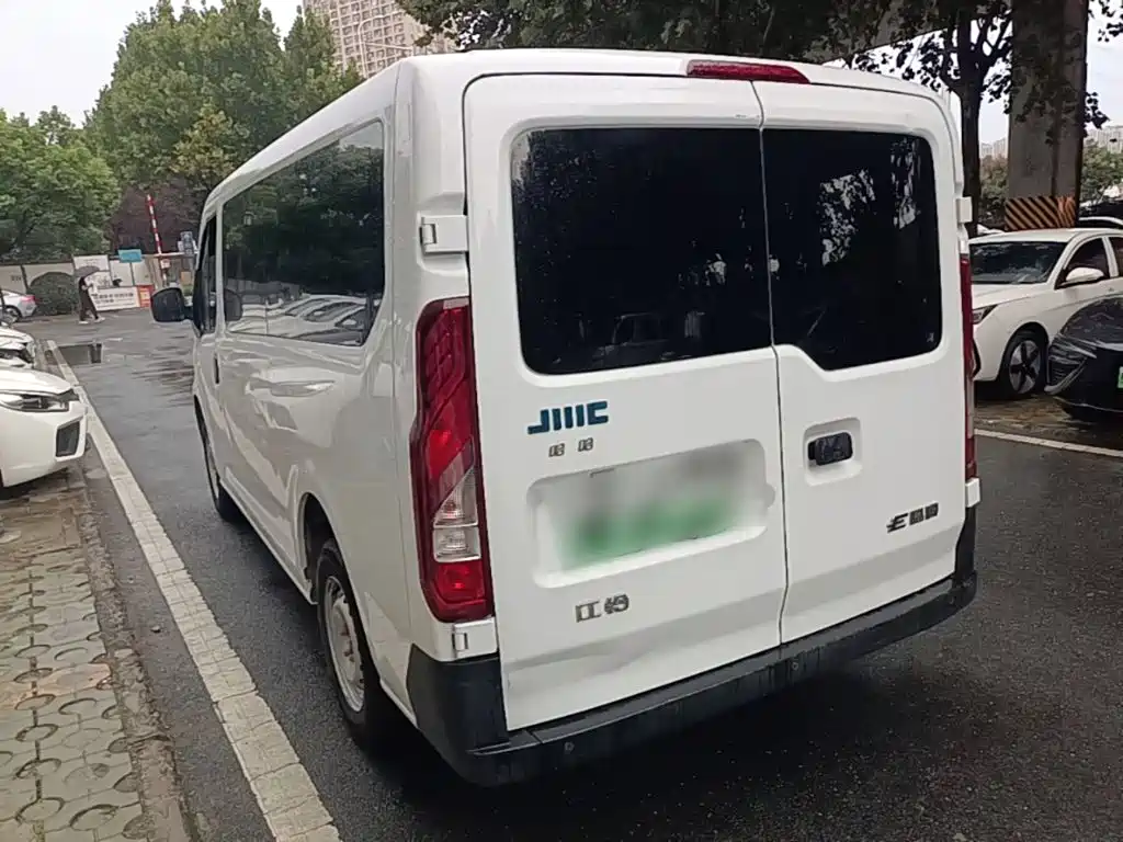 JMC E-Fushun — миниатюра 5