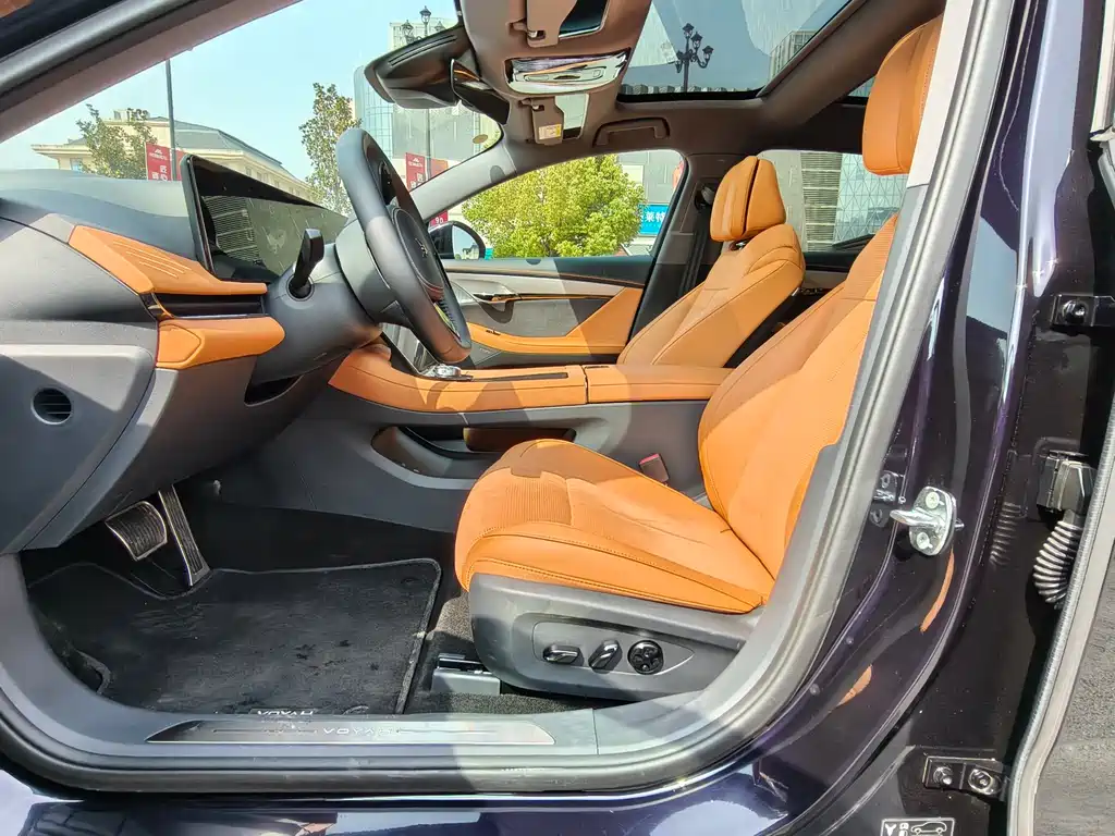 Voyah Passion 2024 PHEV Flagship