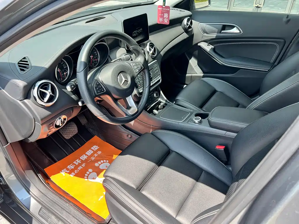 Mercedes-Benz GLA — миниатюра 8