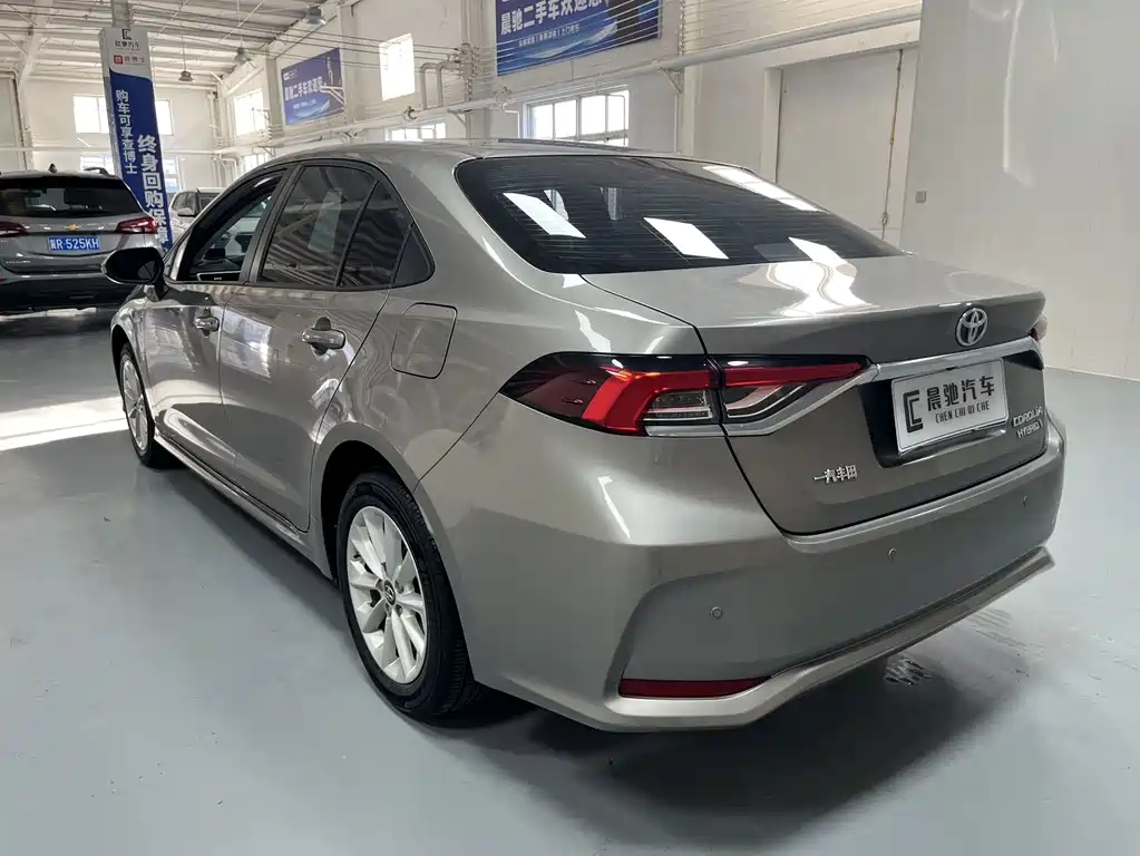 Toyota Corolla — миниатюра 6