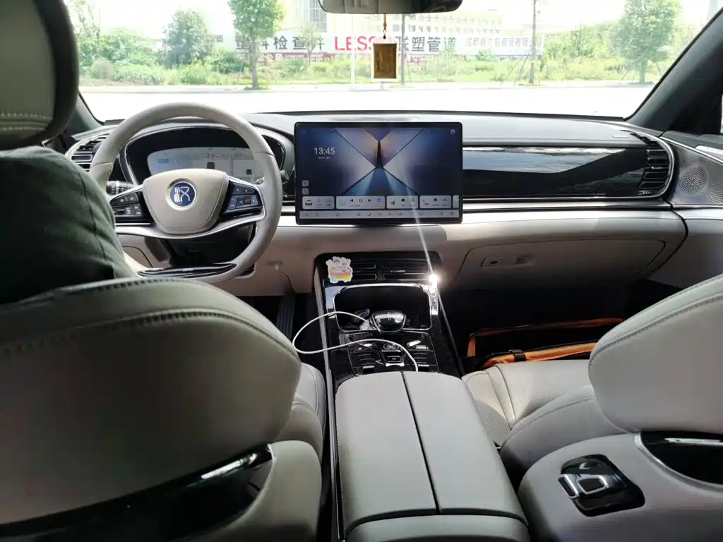 BYD Han — миниатюра 9
