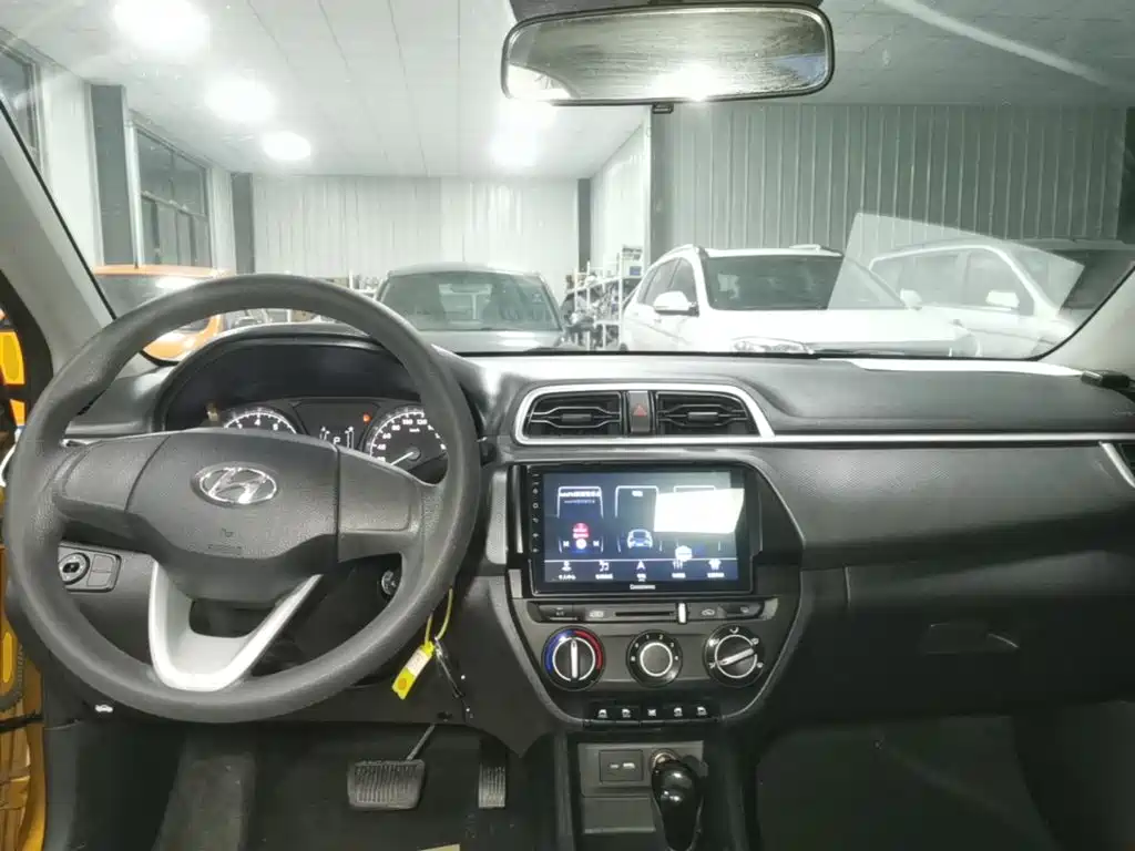 Hyundai Verna — миниатюра 10