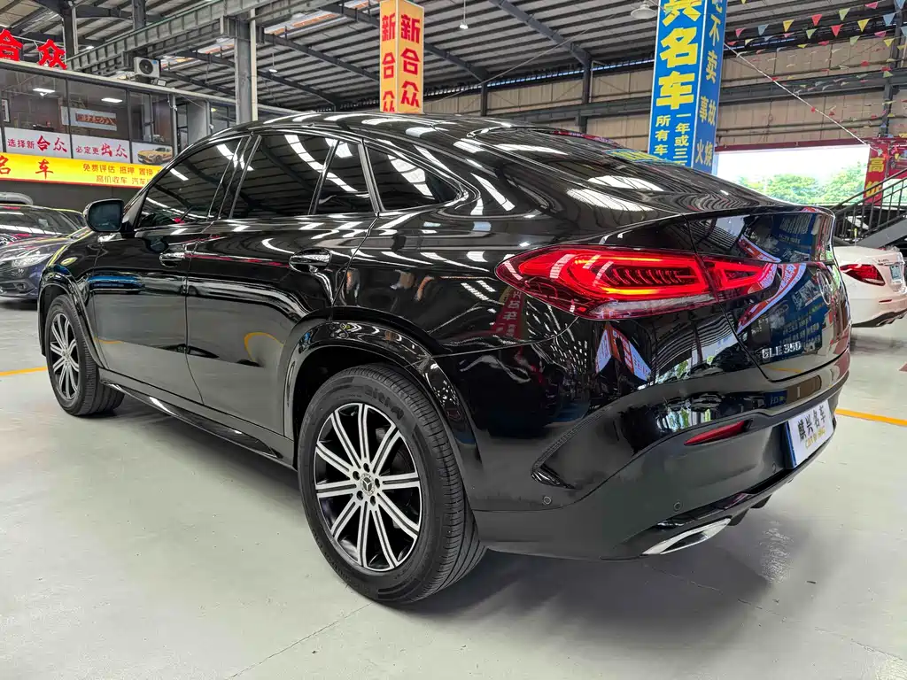 Mercedes-Benz GLE Coupe GLE 350 4MATIC Coupe SUV Luxury Type, фото 4