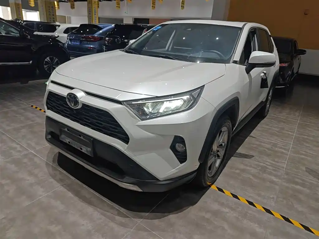 Toyota RAV4 2021