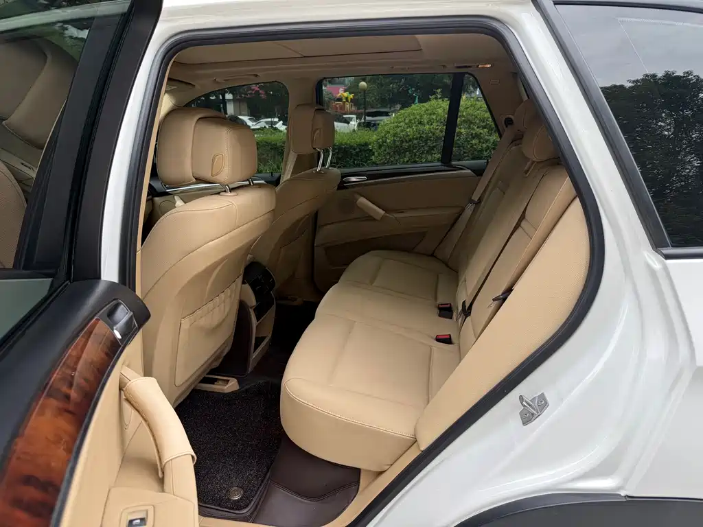 BMW X5 (Import) — миниатюра 6