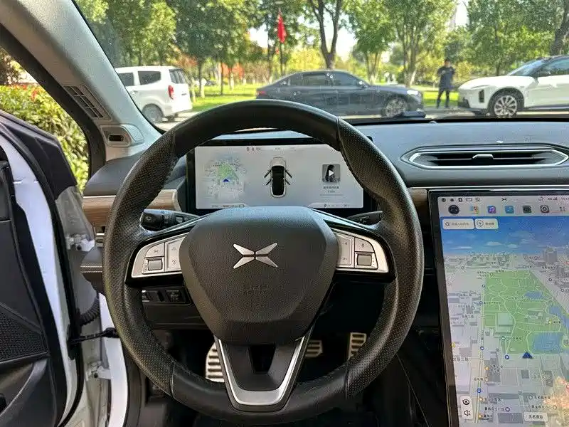 XPeng P5 — миниатюра 12
