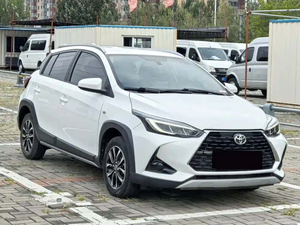 Toyota Yaris L 1.5L CVT Leading PLUS Edition, фото 3