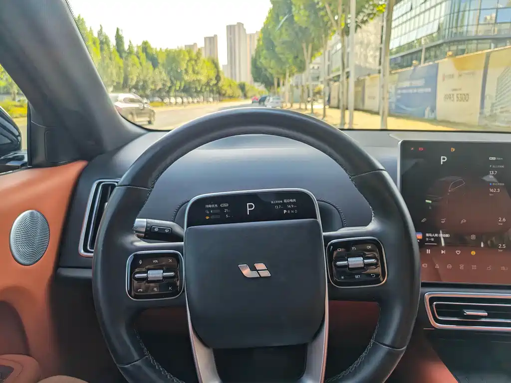 Li Auto Li L8 — миниатюра 8