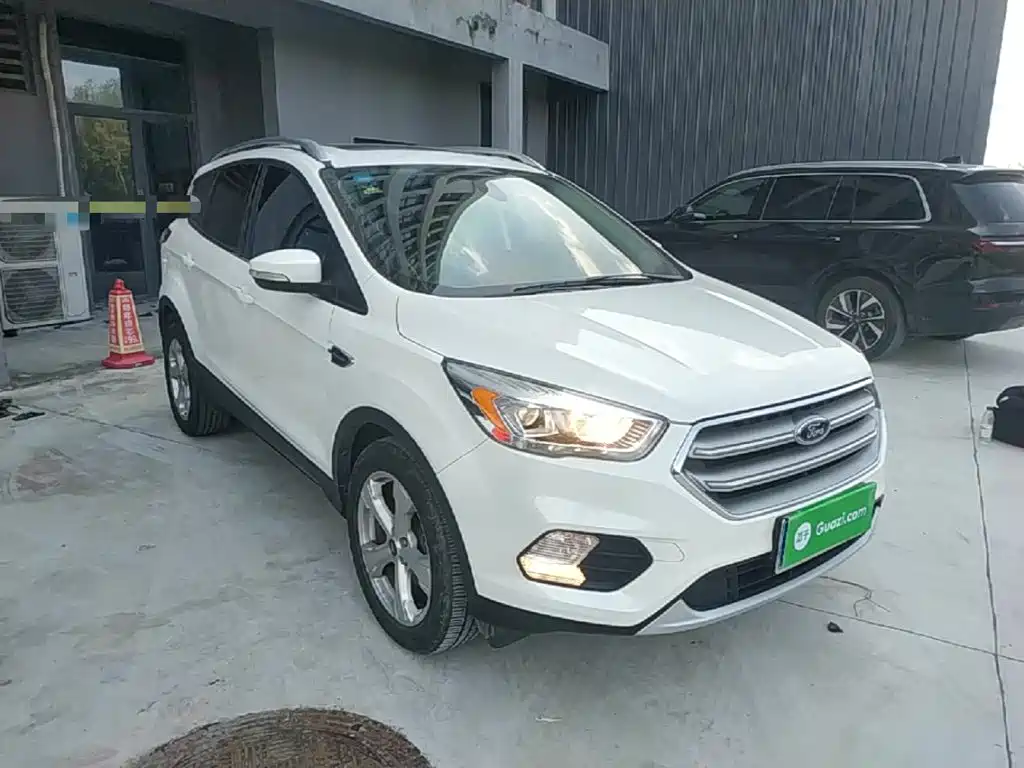 Ford Kuga — миниатюра 4