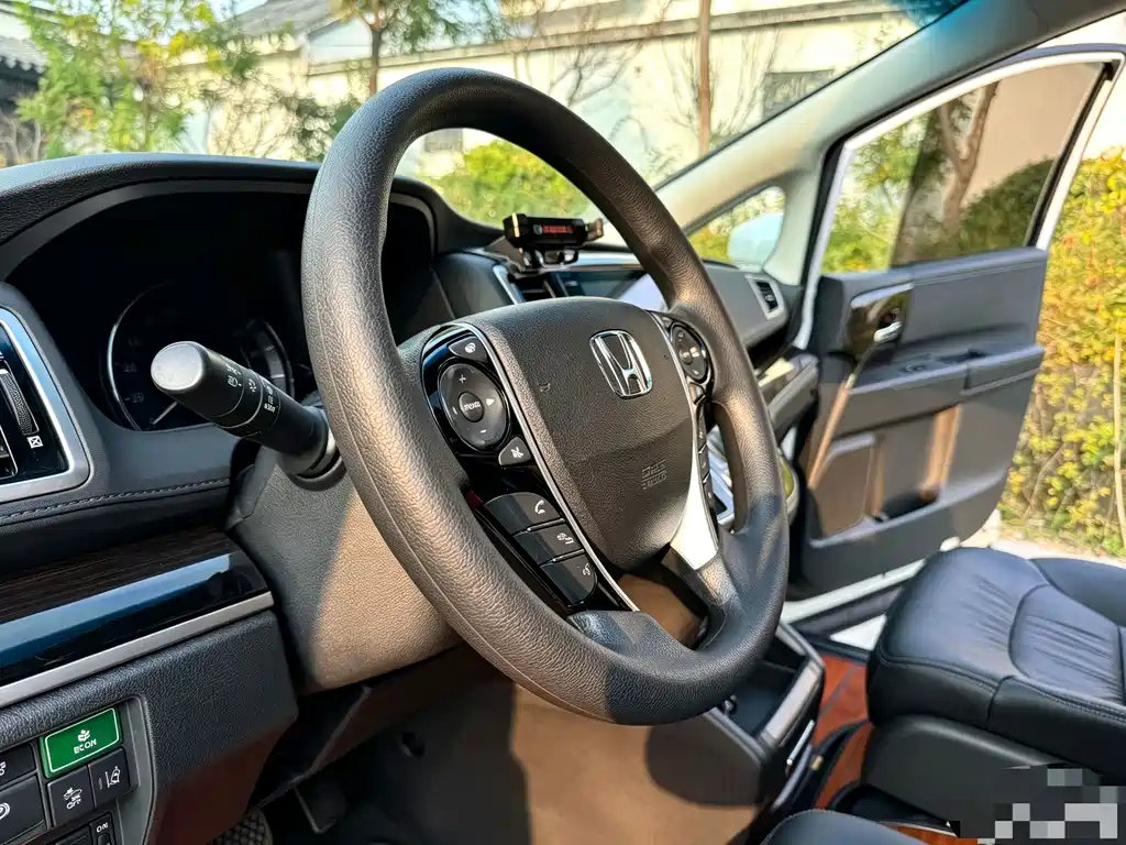 Honda Odyssey — миниатюра 4