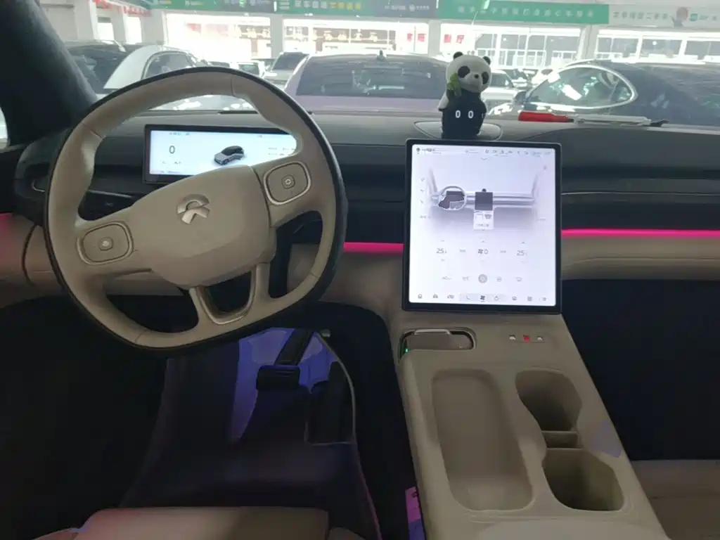 NIO ES6 — миниатюра 10