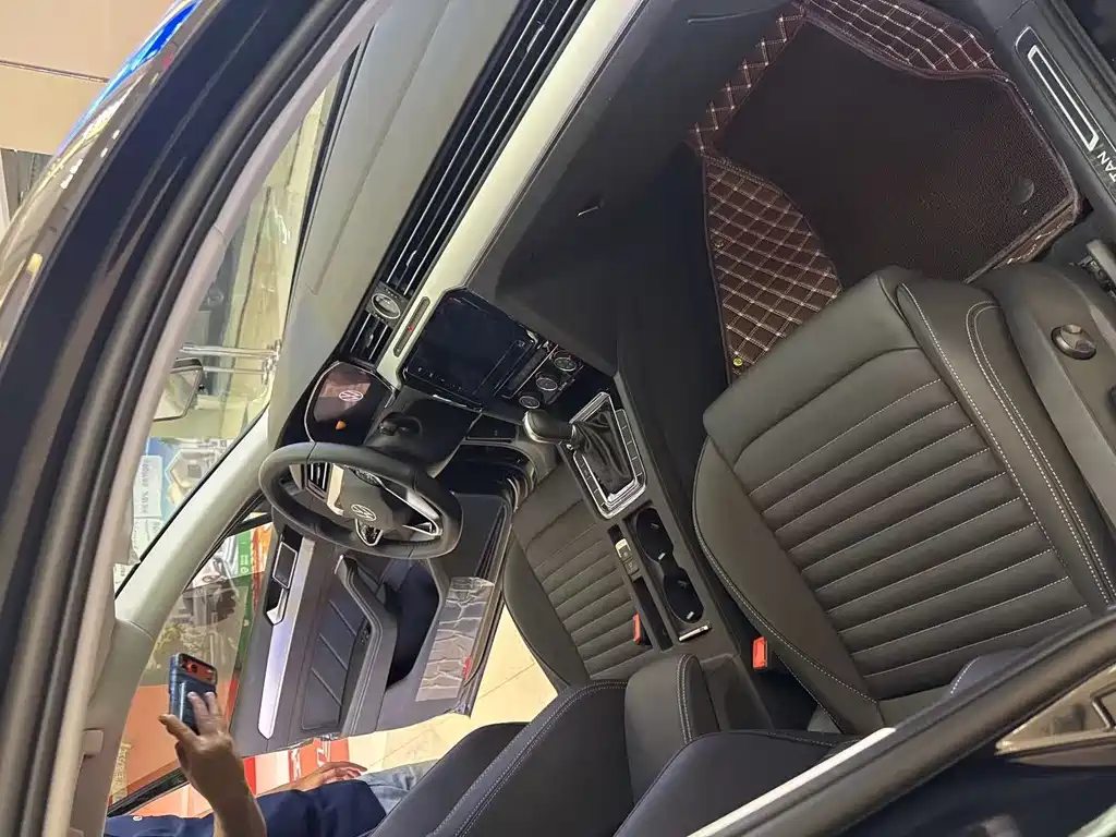 Volkswagen Magotan — миниатюра 5