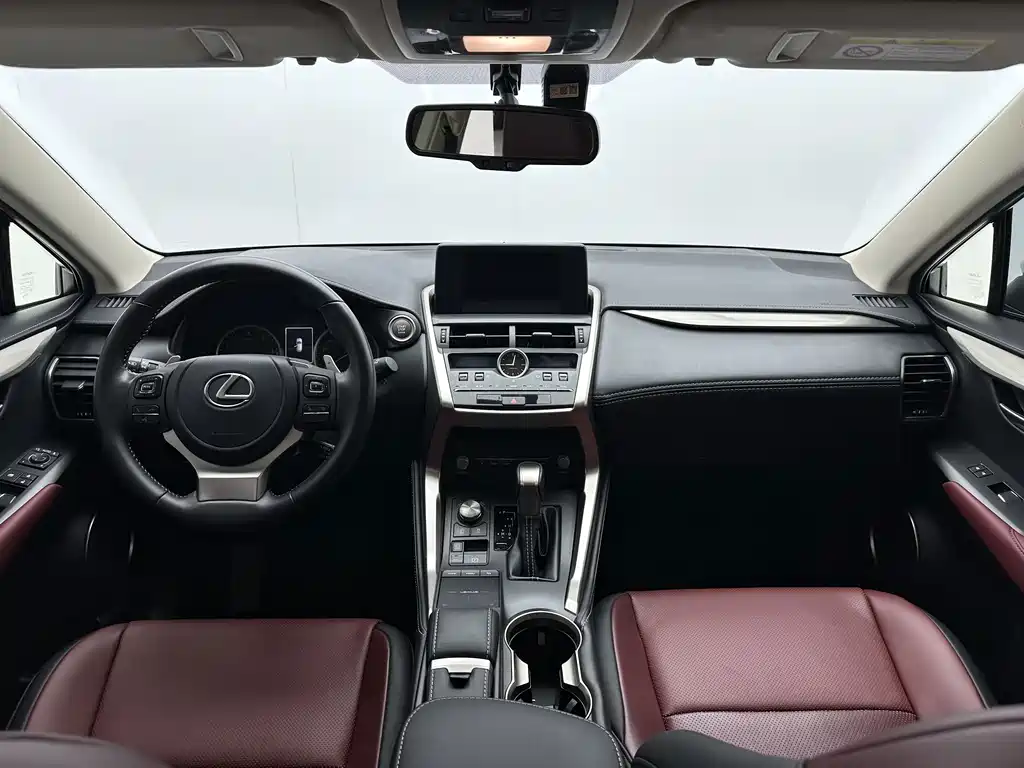 Lexus NX — миниатюра 7