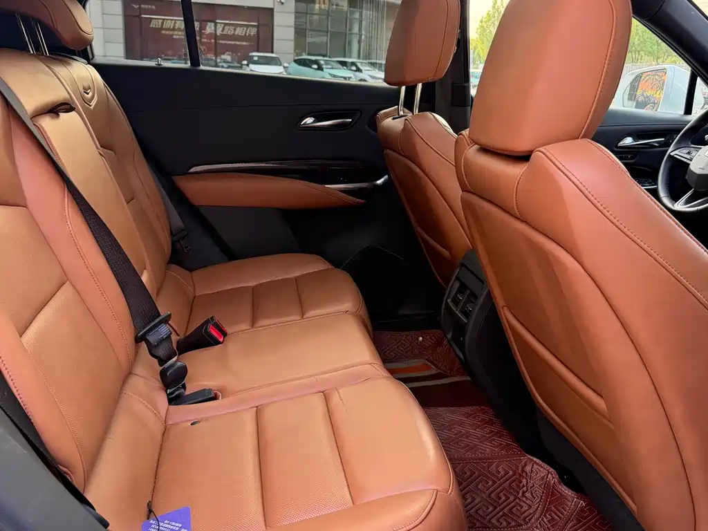Cadillac XT4 2018 28T