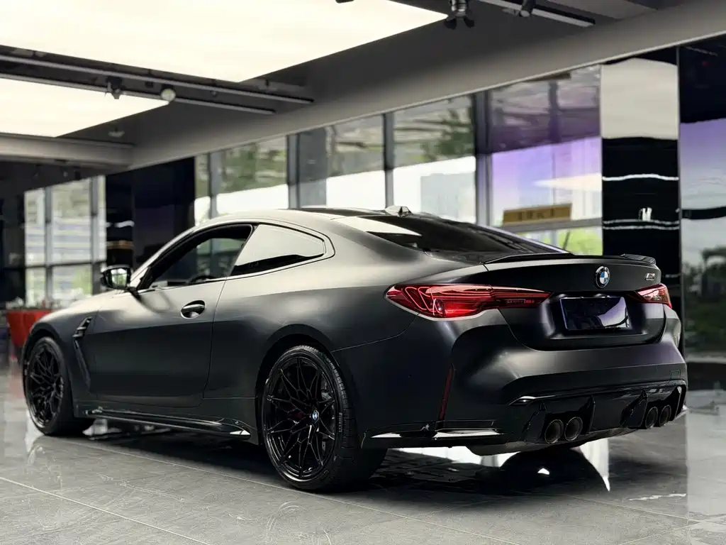 BMW M4 2024 M4