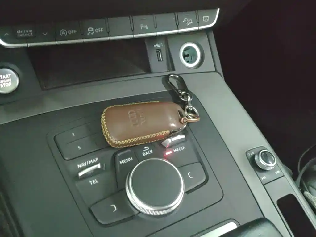 Audi Q5L — миниатюра 9