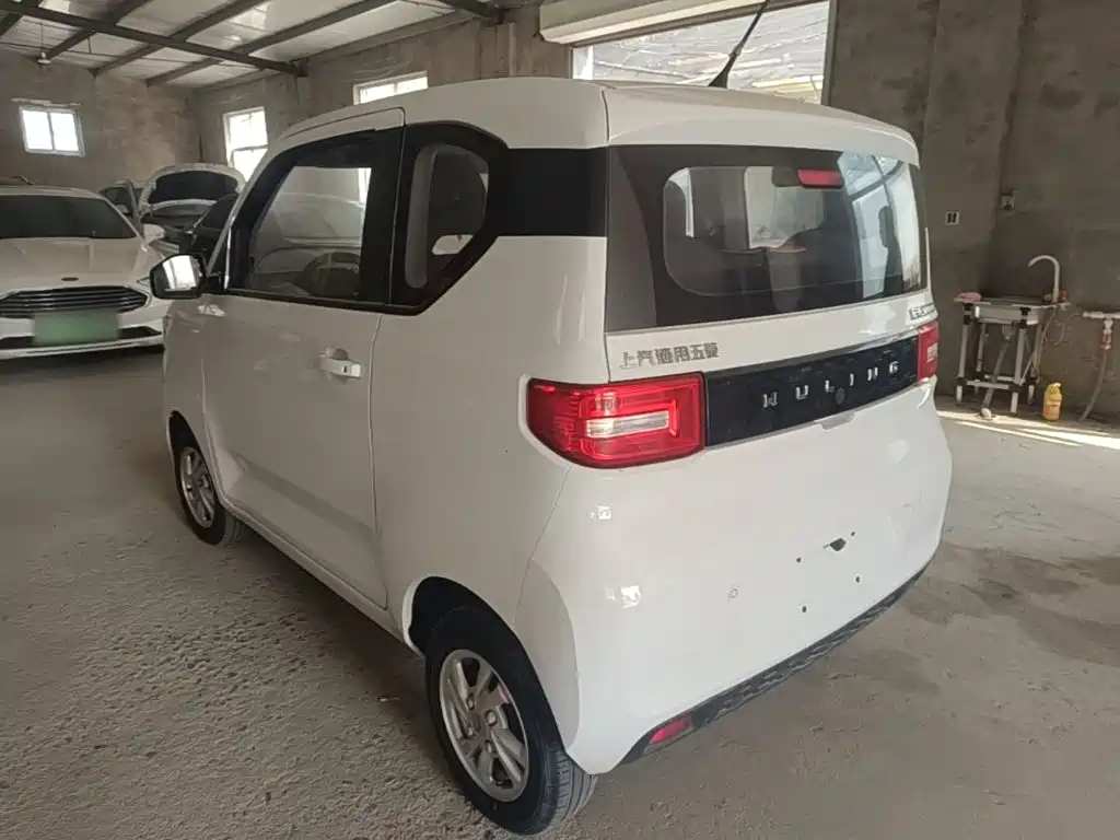 Wuling MINIEV — миниатюра 5