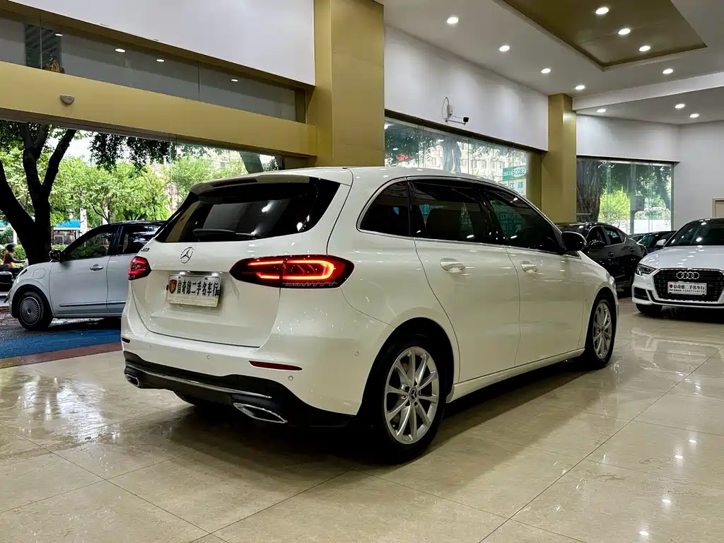 Mercedes-Benz B-Class — миниатюра 3