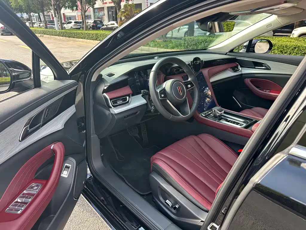 Hongqi Hongqi H5 — миниатюра 8