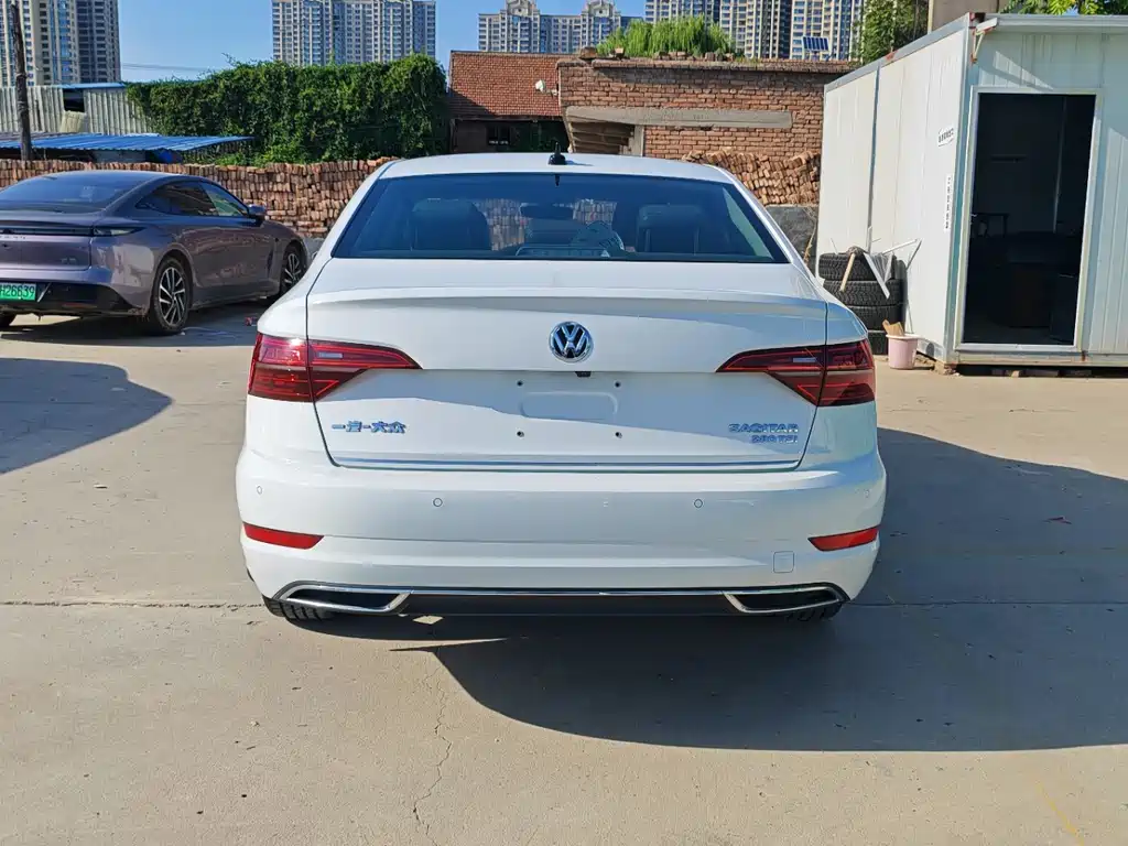 Volkswagen Sagitar — миниатюра 9