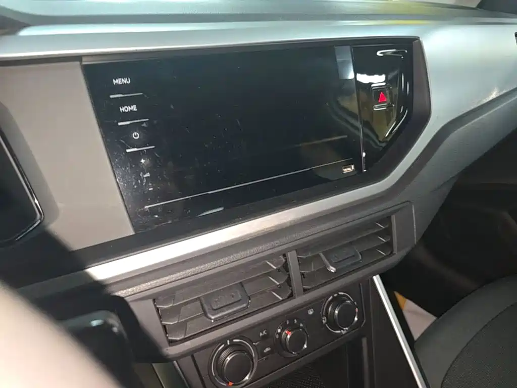 Volkswagen Polo — миниатюра 13