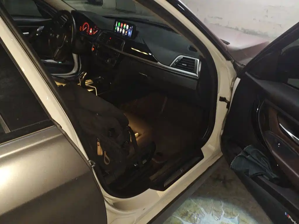 BMW 3 Series — миниатюра 18